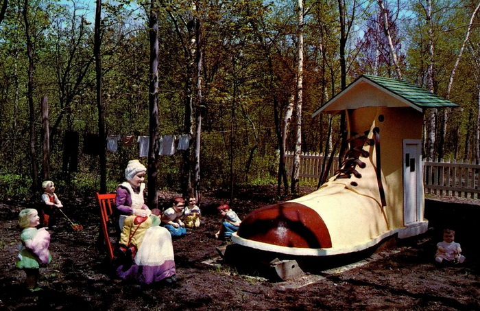 Deer Acres Storybook Amusement Park - Vintage Postcard